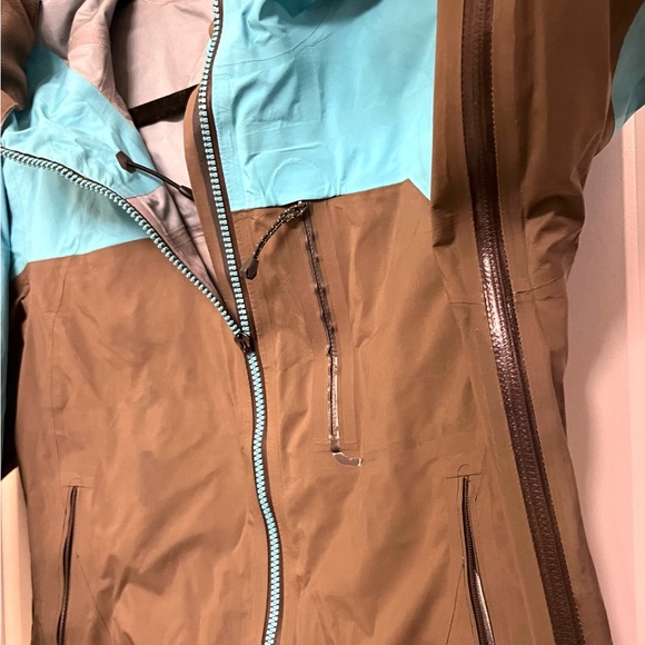 First Ascent Ski Shell - Picture 12 of 12